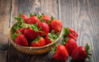 https://www.freepik.com/free-vector/fresh-strawberries-in-bowl-on-wooden-table_13013540.htm